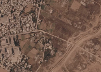 Israel construye una barrera de tierra de varios kilómetros en Gaza
