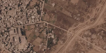 Israel construye una barrera de tierra de varios kilómetros en Gaza
