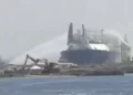 Egipto confirma un incendio en dos buques de gas en el puerto de Damietta