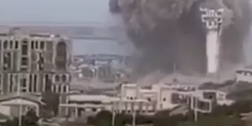 EE. UU. destruye torre usada por Irán para vigilar buques en Ormuz