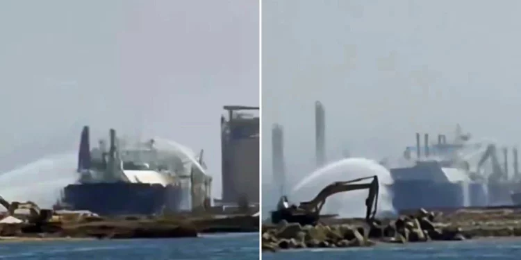 El puerto de Damieta sigue operando tras el ataque iraní