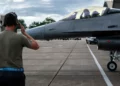 El primer F-16 equipado con autonomía VENOM completa su vuelo inicial
