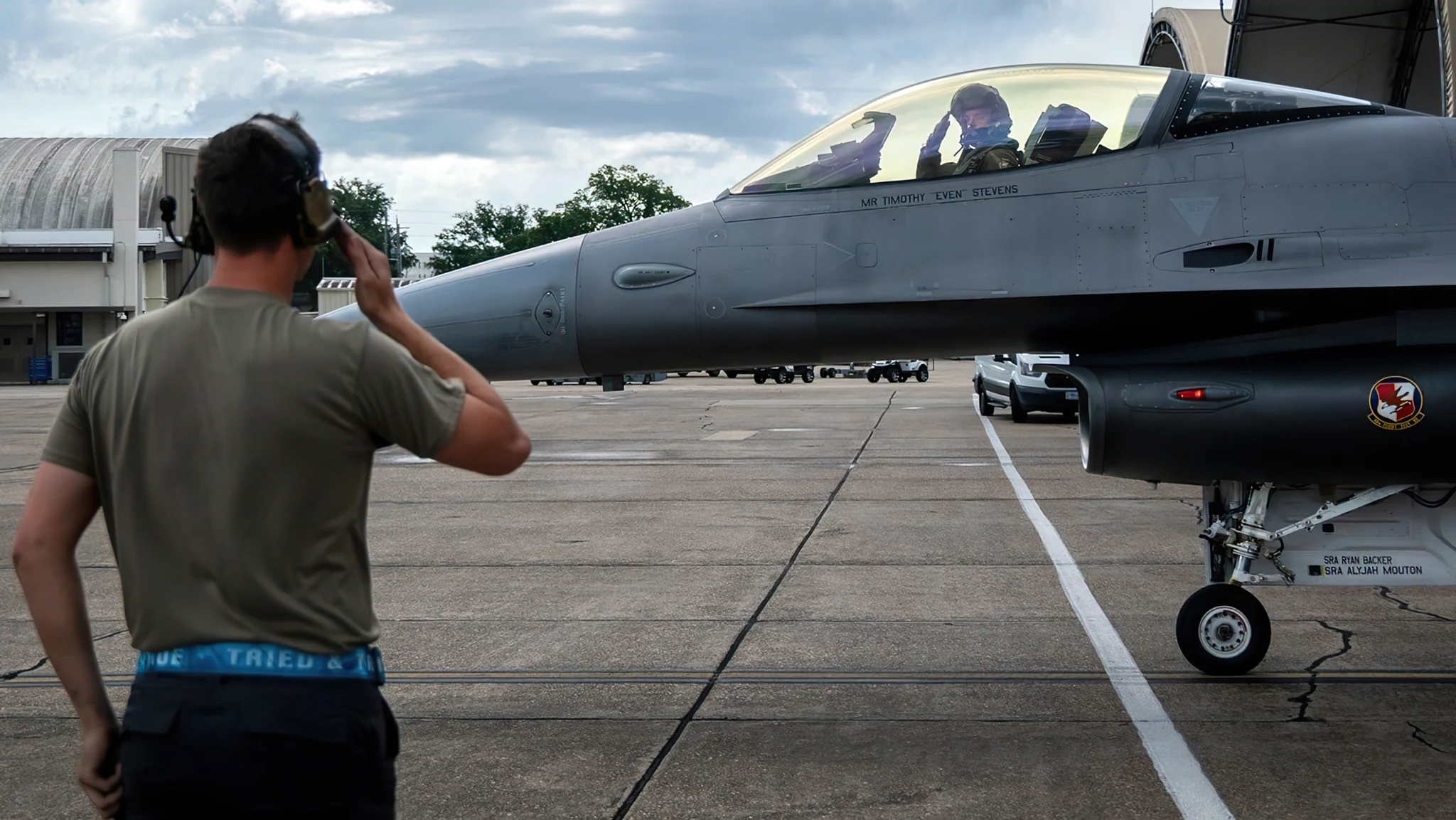 El primer F-16 equipado con autonomía VENOM completa su vuelo inicial