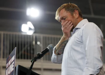 Los demócratas ignoran las señales de alerta con su candidato en Maine