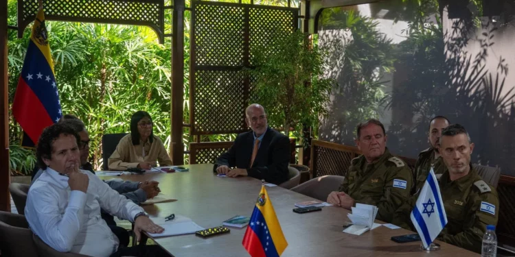 Netanyahu elogia al equipo israelí por “restablecer las relaciones” con Venezuela
