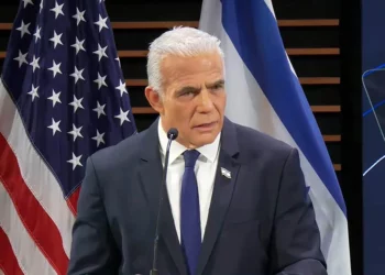Lapid se reúne con demócratas que votaron contra la venta de armas a Israel