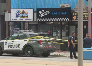 Toronto investiga como crimen de odio disparos a dos panaderías judías