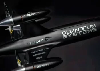 Quantum lanza un dron de 700 km/h para competir en la guerra