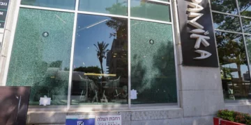 Detienen a un hombre por tiroteos y ataques con granadas contra restaurantes de sushi