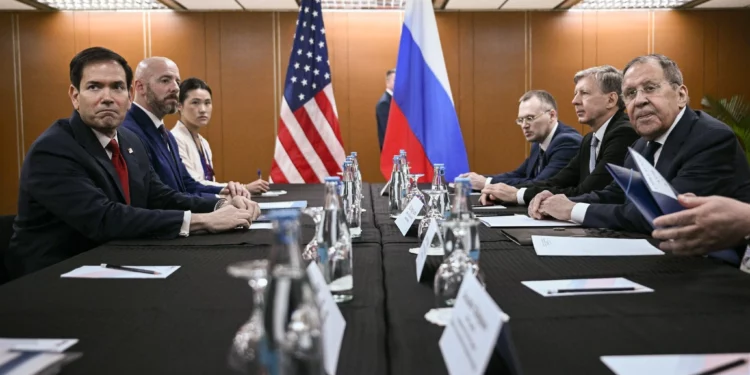 Rubio se reúne con su homólogo ruso para conversaciones sobre Ucrania
