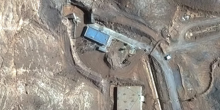 Imágenes de satélite: Nueva actividad en instalaciones nucleares de Irán