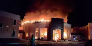 Incendio consume un centro Jabad en Ucrania