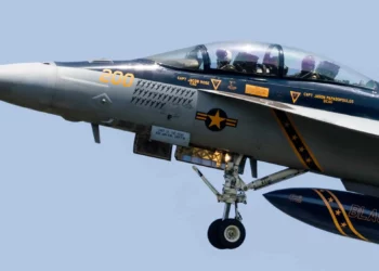 El Super Hornet del USS Ford lucen nuevas marcas de misión