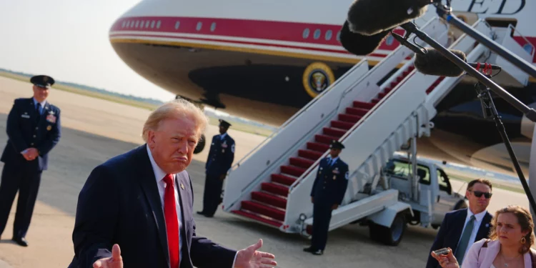 Trump: Es “ridículo” que EE. UU. mantenga su actual apoyo a la OTAN
