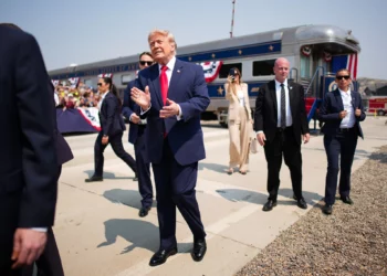 Trump defiende sus ganancias de $1.000 millones en criptomonedas