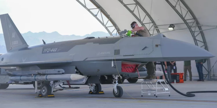 La Fuerza Aérea prueba los CCA YFQ-42 y YFQ-44