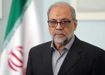 Irán amenaza con atacar a Israel en represalia por ataques de EE. UU.