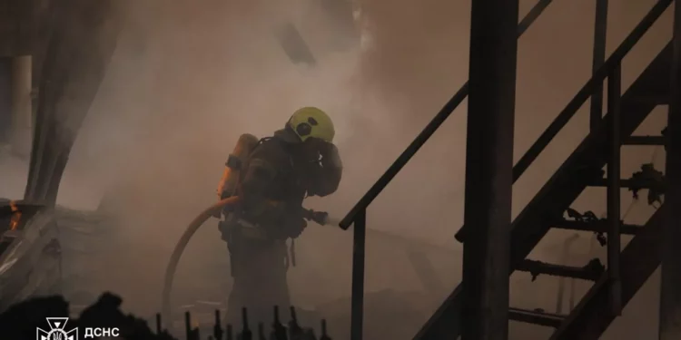Ataques rusos dejan seis muertos y decenas de heridos en Ucrania