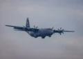 Un avión de transporte militar estadounidense aterriza en Moscú