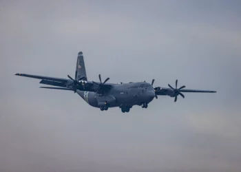 Un avión de transporte militar estadounidense aterriza en Moscú