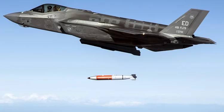 La temible capacidad nuclear del F-35A: B61-12