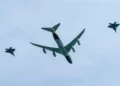 C-17 de EE. UU. da la vuelta tras amenaza de misil ruso