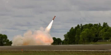 La USAF busca un misil antiaéreo supersónico de menos de $500 000