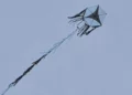 Otra cometa lanzada desde Gaza cae en el kibutz Nahal Oz