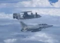 Japón opera un E-2D junto a cazas FA-50 de Filipinas