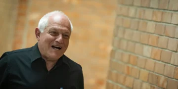 El ministro del Likud, Haim Katz, en la Knéset, Jerusalén, 28 de junio de 2026. (Chaim Goldberg/Flash90)