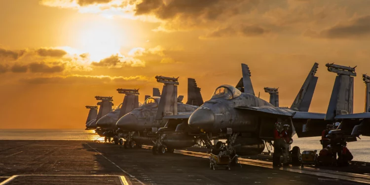 EE. UU. mueve su portaaviones del Pacífico a Oriente Medio por la guerra contra Irán