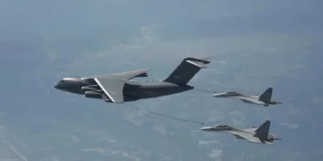 Los J-16 chinos entrenan para derribar cazas Rafale