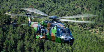 Francia recibe su primer NH90: helicóptero de operaciones especiales