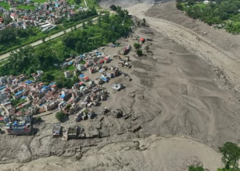 Un israelí está desaparecido tras las graves inundaciones en Nepal