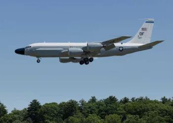 A330 MRTT francés reabastece aviones de inteligencia RC-135 de EE. UU. y Reino Unido