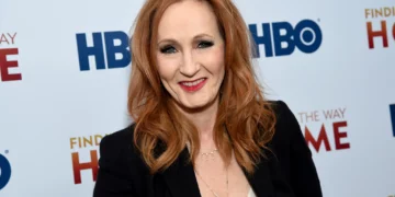 The Metro admite que acusó falsamente a JK Rowling de negar el Holocausto
