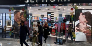 Sephora abrirá este mes sus primeras tiendas en Israel