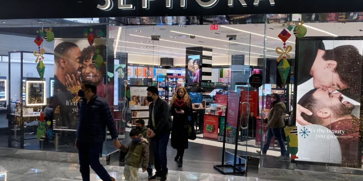 Sephora abrirá este mes sus primeras tiendas en Israel