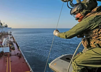 Reino Unido defiende incautación del Smyrtos tras amenaza de Putin
