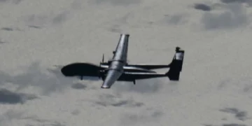 Japón intercepta un dron chino TB-001 “Escorpión de dos colas”