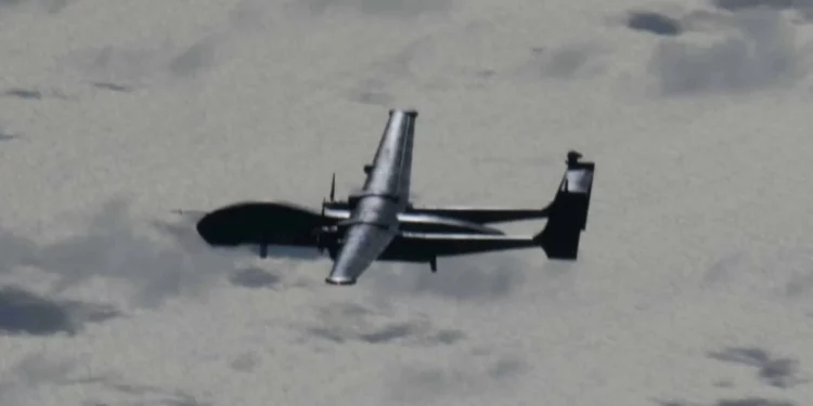 Japón intercepta un dron chino TB-001 “Escorpión de dos colas”