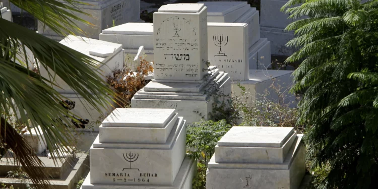 Acuerdo con el Líbano implicaría traslado de tumbas judías a Israel