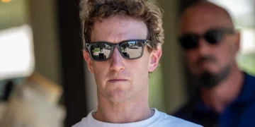 Zuckerberg dice que la inteligencia artificial creará muchos empleos nuevos