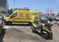 Médicos en el lugar de un tiroteo criminal fatal en Rishon Lezion, 4 de agosto de 2026. (Maguen David Adom)