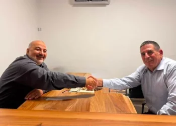 Abbas y Segalovitz siguen hablando para ir juntos en la lista de Ra'am
