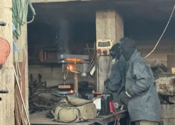 Las FDI destruyen más de 30 máquinas para fabricar armas en Nablús