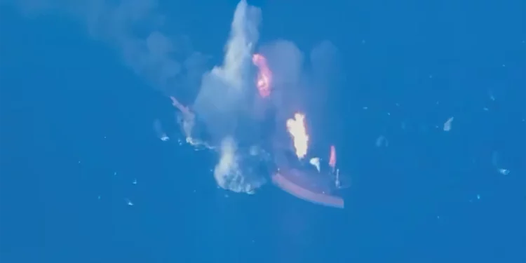EE. UU. destruyó tres petroleros después de que Irán atacara sus buques