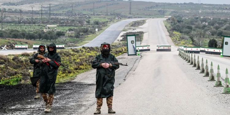 Diez miembros de fuerzas de seguridad sirias heridos en enfrentamientos en Sweida