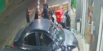 Agentes encubiertos detienen a un sospechoso en Anata, Jerusalén