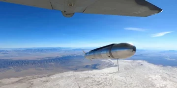 Explosión tras el impacto de un AGM-190A Havoc Spear contra un blanco marcado